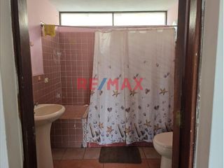 Foto 8 de Se vende casa en el corazón de Miraflores cerca de la histórica Huaca Pucllana, una zona estratégica  y emblemática de la ciudad. Ubicada a solo dos c