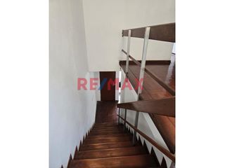 Foto 10 de Se vende casa en el corazón de Miraflores cerca de la histórica Huaca Pucllana, una zona estratégica  y emblemática de la ciudad. Ubicada a solo dos c