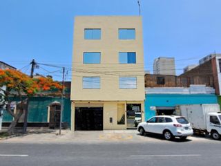 Foto 2 de Se Vende Edificio De Cuatro Pisos En Excelente Zona Comercial De 140 M2