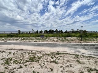 Terreno  al Agua San Fermín Barrio Cerrado