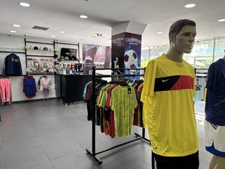 Foto 9 de local en venta en ciudad jardín. Cod V4889