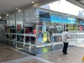 Foto 3 de local en venta en ciudad jardín. Cod V4889