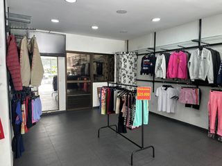 Foto 10 de local en venta en ciudad jardín. Cod V4889