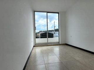 De Oportunidad Casa Moderna a Estrenar en Venta de 3 dormitorios, sector Conocoto.