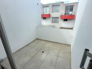 De Oportunidad Casa Moderna a Estrenar en Venta de 3 dormitorios, sector Conocoto.