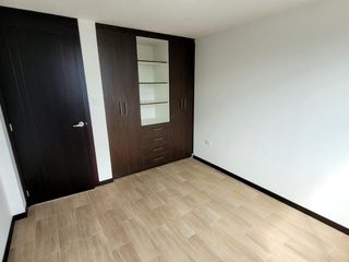 De Oportunidad Casa Moderna a Estrenar en Venta de 3 dormitorios, sector Conocoto.