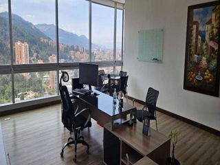 Foto 3 de oficina en arriendo/venta en bosque de pinos-usaquén. Cod V1002243
