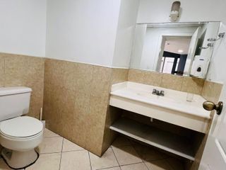 Republica del Salvador ,Oficina en Renta , 240m2, 3 ambientes , 2 baños