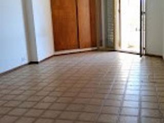 Foto 1 de Venta Departamento Monoambiente z/Plaza de la Intendencia en Centro U$S33.000.