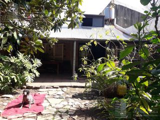 Casa con Galpón y Depto - Ituzaingó Norte