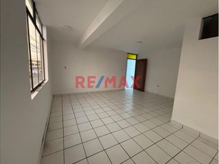 Foto 4 de ¿Buscas un espacio cómodo y privado para tu negocio? 
Esta es tu oportunidad en Calle La Perla 414 Urb. Santa Inés.
A pocos pasos de las Av.Nicolás