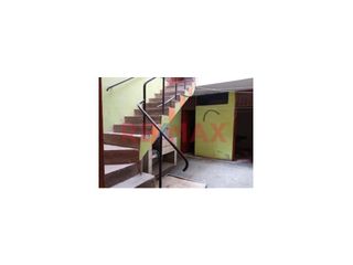 Foto 10 de 🏡 ¡OPORTUNIDAD ÚNICA EN SULLANA! 🏡

Descubre la comodidad y el espacio que siempre has deseado con esta magnífica casa urbana de 3 pisos en la Ubani