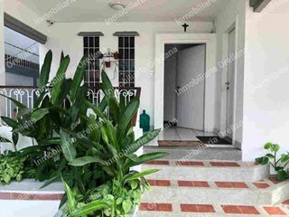 Foto 2 de Venta de Casa en Kennedy Norte , Guayaquil