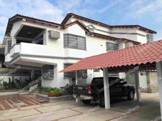 Foto 1 de Venta de Casa en Kennedy Norte , Guayaquil