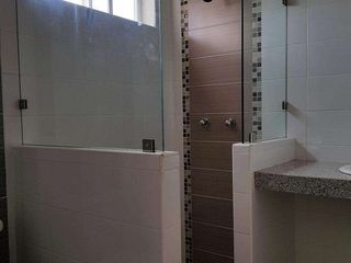 Foto 24 de Venta de Casa de Lujo con Terreno amplio en Urbanización Casa Laguna