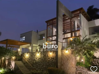 Foto 6 de EXCLUSIVA CASA EN VENTA JARDIN, PISCINA Y DEPARTAMENTO ADICIONAL EN CASUARINAS