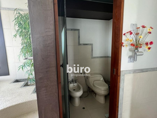 Foto 21 de EXCLUSIVA CASA EN VENTA JARDIN, PISCINA Y DEPARTAMENTO ADICIONAL EN CASUARINAS