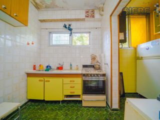 Departamento en Planta Baja de 3 ambientes cocina separada, lavadero independiente