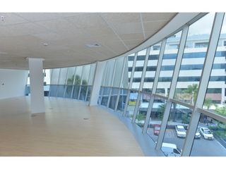 Foto 9 de NORTE DE GUAYAQUIL, 100 BUSINESS PLAZA oficina de 68 m2 a estrenar