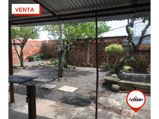 Foto 13 de CASA PLANA CON SOLAR DE 225MTS2.
