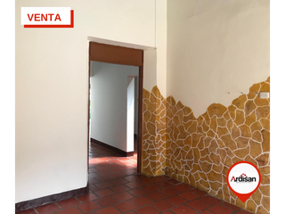 Foto 4 de CASA PLANA CON SOLAR DE 225MTS2.