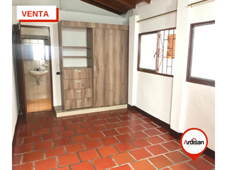 Foto 2 de CASA PLANA CON SOLAR DE 225MTS2.