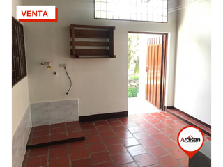 Foto 5 de CASA PLANA CON SOLAR DE 225MTS2.