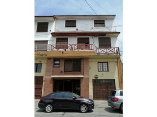 Foto 2 de venta de garage  con oficina y 2 baños