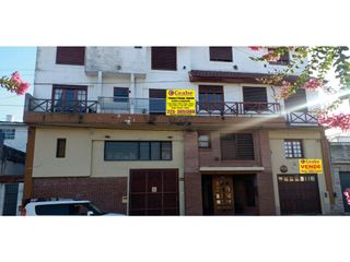 Foto 1 de venta de garage  con oficina y 2 baños