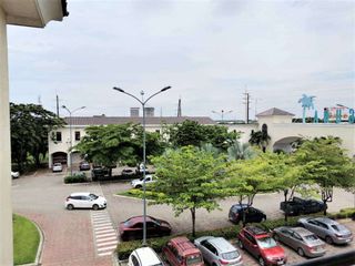 Foto 12 de Oficina de venta en Plaza Sambocity, de estreno, 73 m2