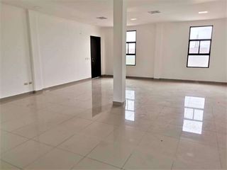 Foto 2 de Oficina de venta en Plaza Sambocity, de estreno, 73 m2