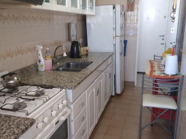 Departamento  3ambientes, cocina , Baño completo APTO PROFESIONAL AMOBLADO en Rivadavia al 2100