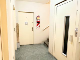 Departamento en  Venta Versalles Dos ambientes cochera cubierta