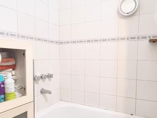 Departamento en  Venta Versalles Dos ambientes cochera cubierta