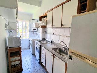 Departamento en  Venta Versalles Dos ambientes cochera cubierta