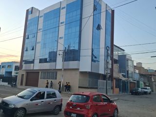 Foto 1 de Mini Departamento En Alquiler En Cuarto Piso En Urb. La Primavera