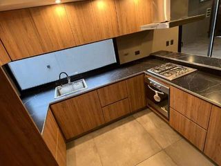 A estrenar- 4 Amb.- Ituzaingó Norte-  3 Dormitorios- Suite- Jacuzzi- Terraza-