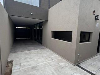 A estrenar- 4 Amb.- Ituzaingó Norte-  3 Dormitorios- Suite- Jacuzzi- Terraza-