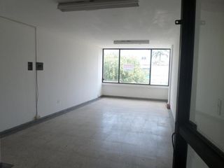 Foto 4 de oficina en arriendo/venta en centro. Cod V1201
