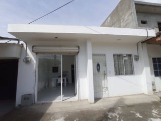 Foto 2 de LOCAL COMERCIAL BARRIO VILLASORENTO | 1133