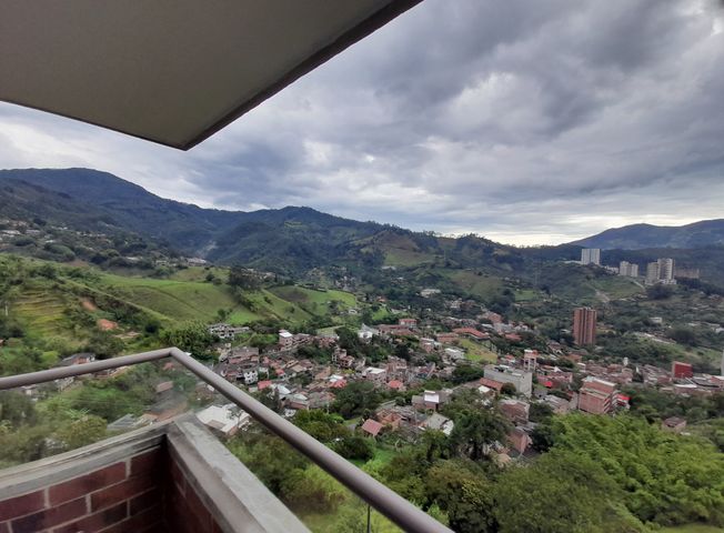 Apartamento en arriendo en Las Lomitas