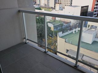 Dpto 3 amb, Piso 7°B, 53,49 m2 total, c/ balcón al fte, Liniers