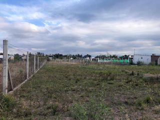 Foto 3 de TERRENO EN VENTA ZONA SUR RETOÑOS DE COLON 600 M2