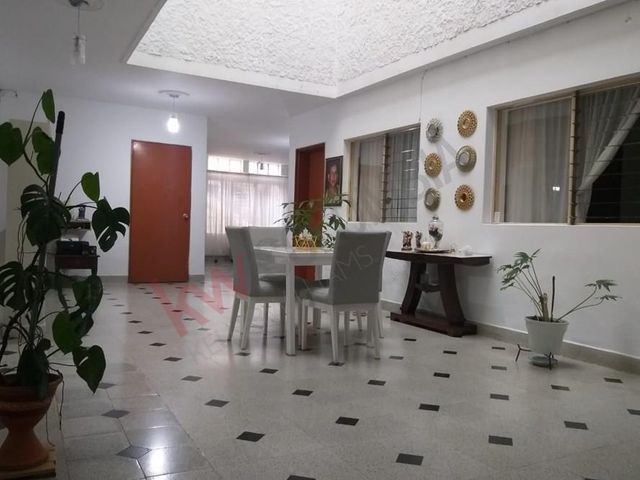 Casa piso 1 con excelente ubicación Calasanz Medellín