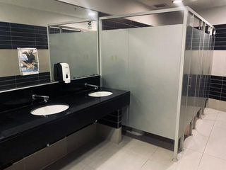 Foto 10 de OFICINA EN ALQUILER EN SAN ISIDRO - IMPLEMENTADA Y AMOBLADA