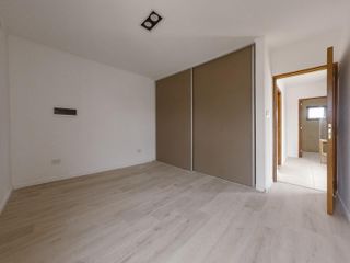 Casa en venta en Roldán 2 dormitorios c/ patio, pileta y parrillero