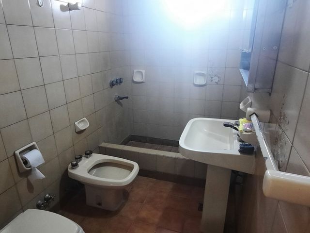 VENTA PH 4 AMBIENTES QUILMES C/PILETA Y PARRILLA