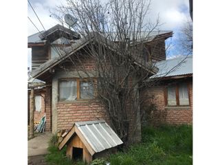 Foto 1 de EN VENTA 3 CASAS EN BARRIO LAS QUINTAS, EL BOLSÓN CA-261