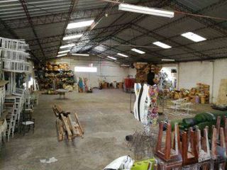 Foto 2 de ARRIENDO  BODEGA NORTE DE QUITO, ALTO IMPACTO 3760 M2