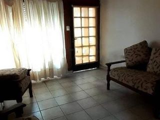 Casa Venta 3 dormitorios 2 baños 151mts2 - Ringuelet